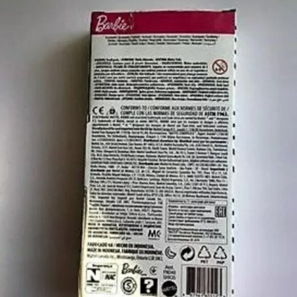 BARBIE WEEKEND MODE ACCESSORIES FASHION PACK - Picture 4 of 4